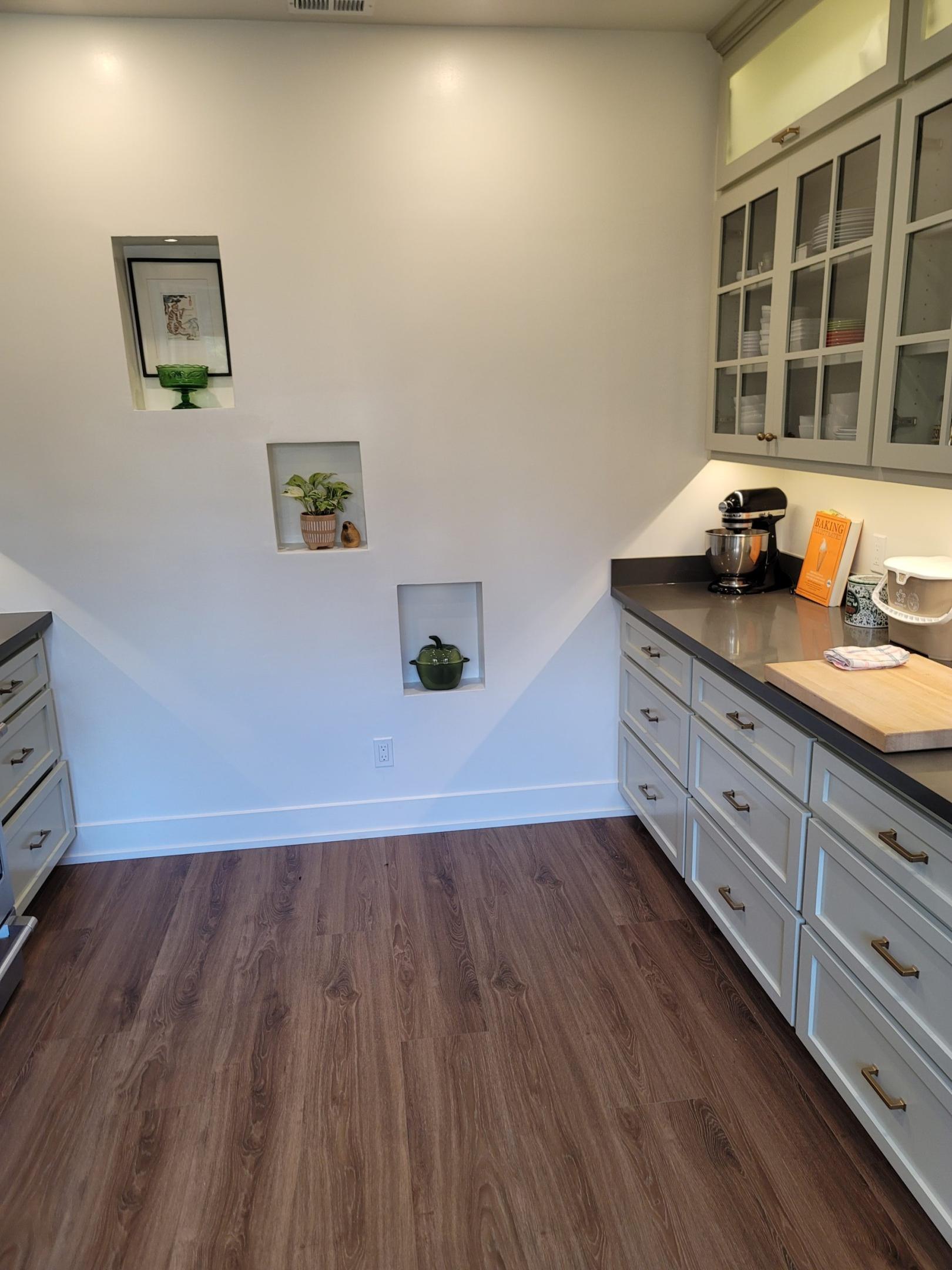 plant kitchen wall hole