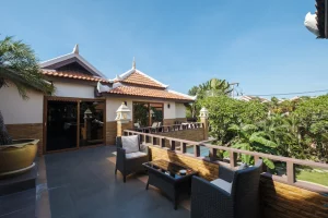 How to convert space into an in‑law unit in Pleasant Hill. Converted in-law unit with modern design in Pleasant Hill backyard